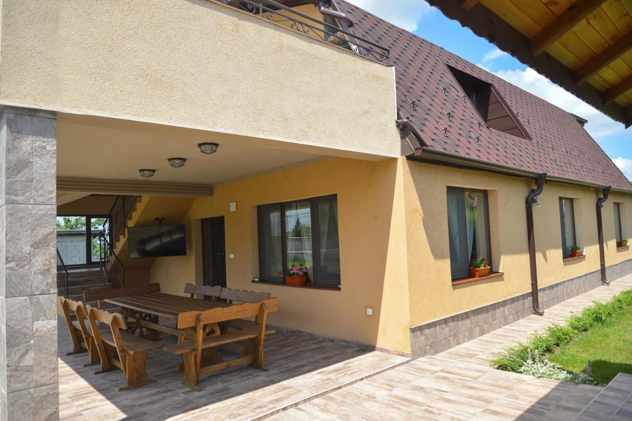 Guest House Erida Trastenik Bagian luar foto