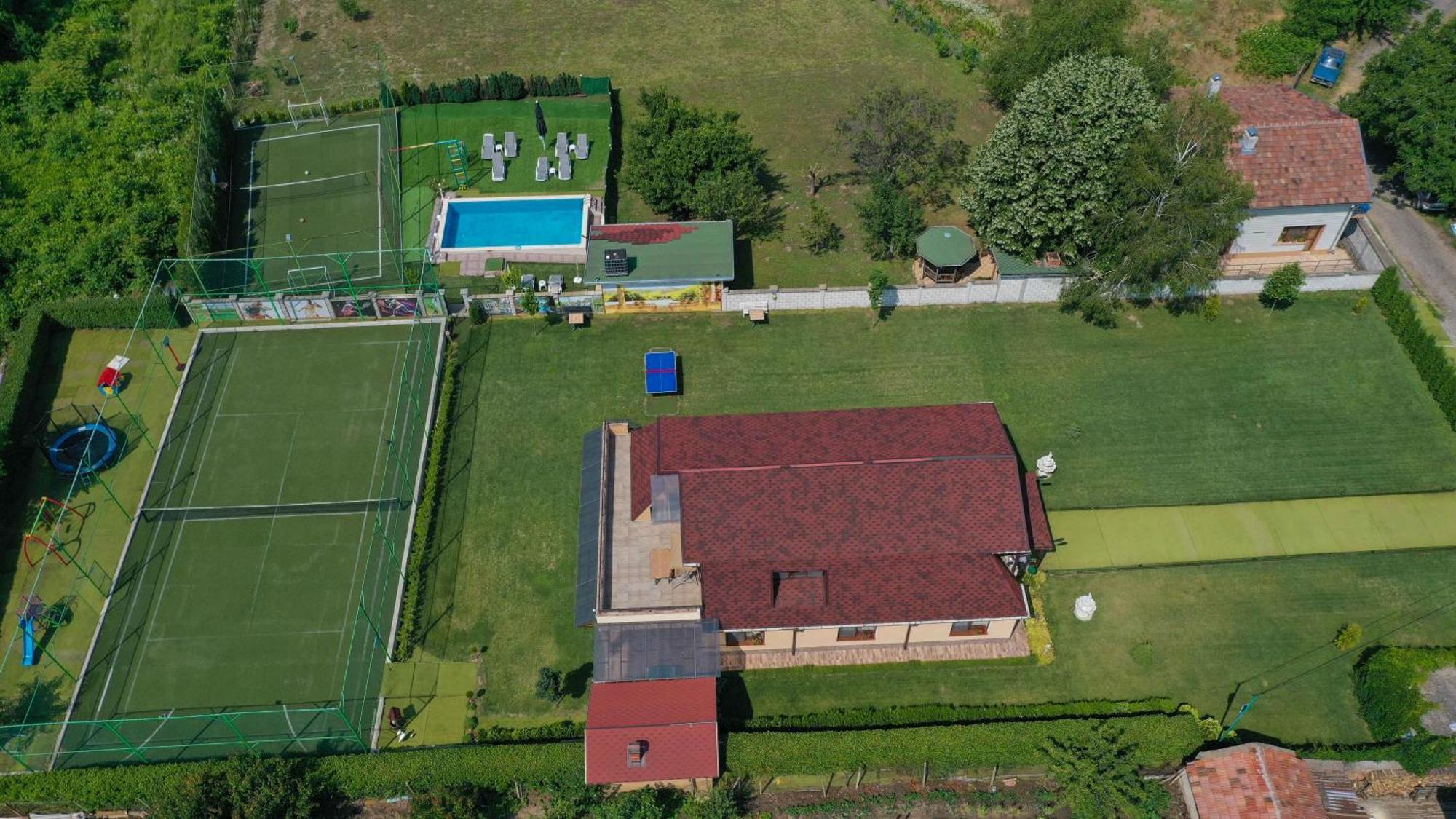 Guest House Erida Trastenik Bagian luar foto