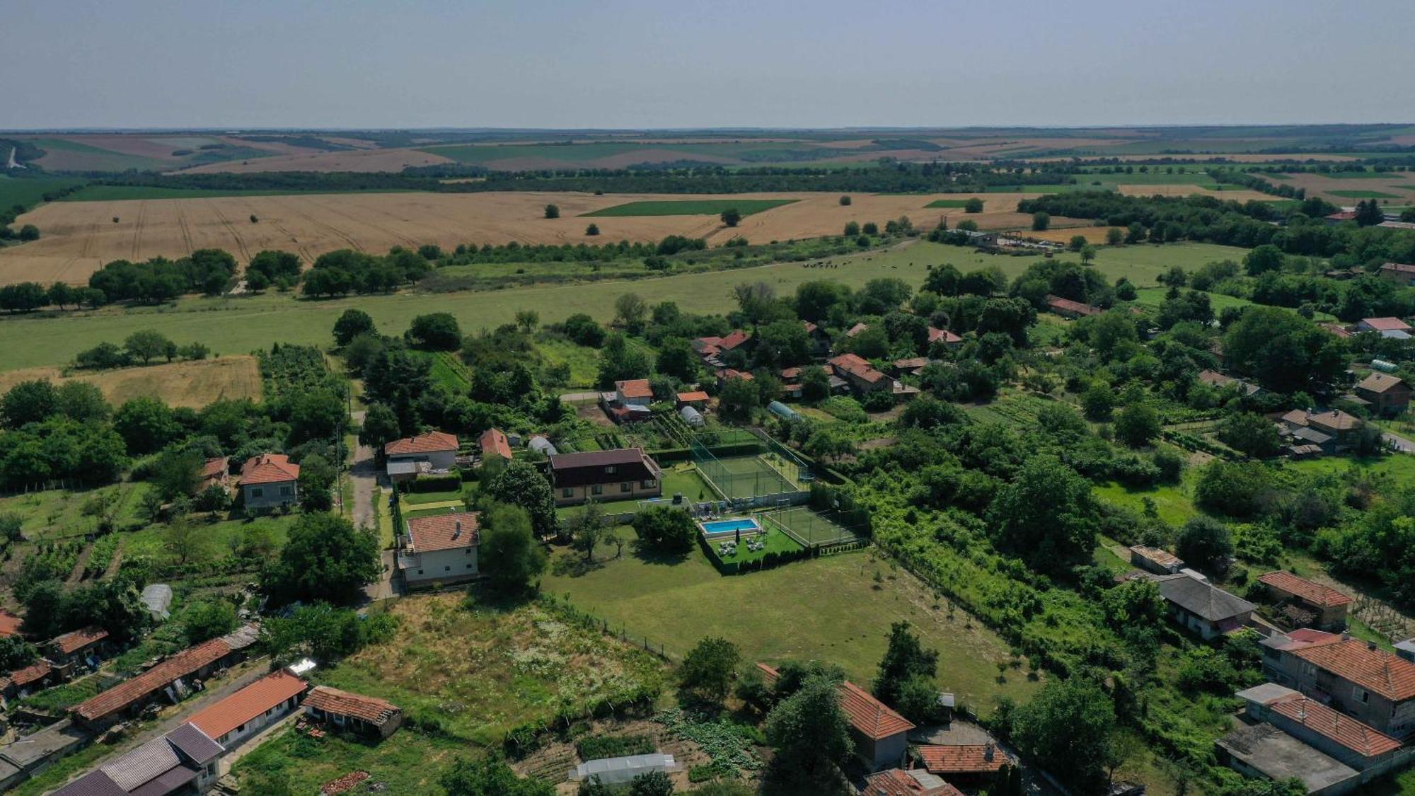 Guest House Erida Trastenik Bagian luar foto