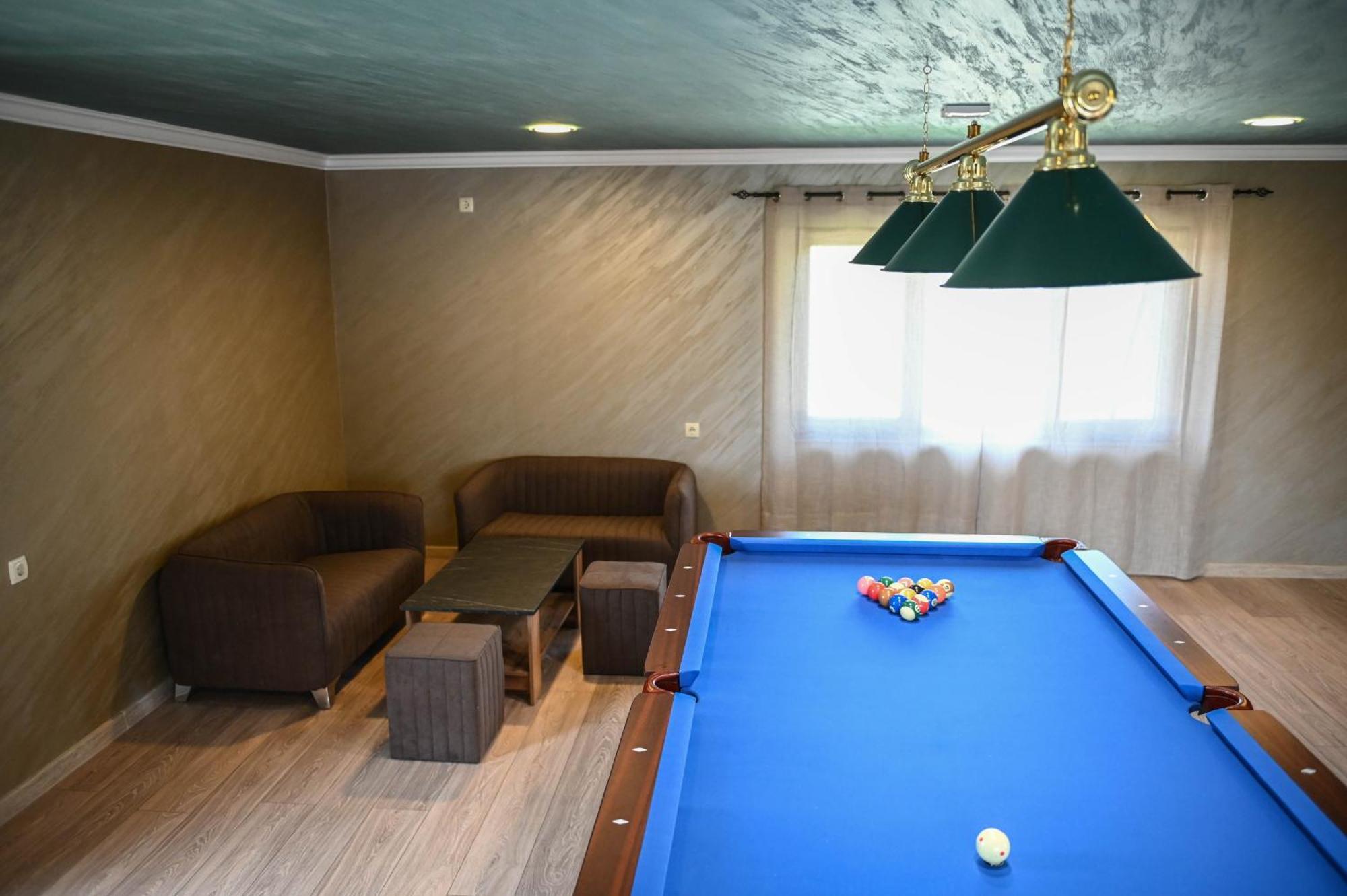 Guest House Erida Trastenik Bagian luar foto