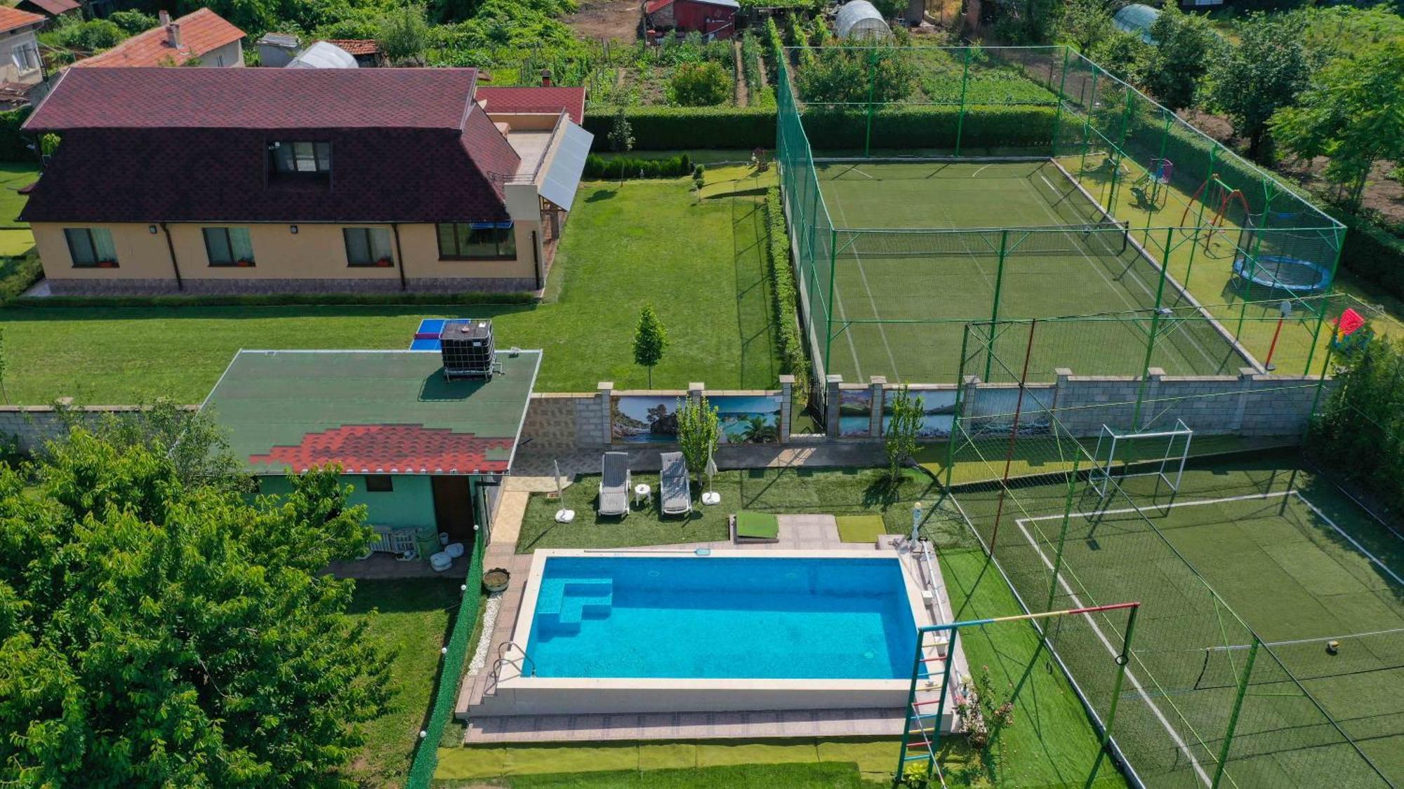 Guest House Erida Trastenik Bagian luar foto